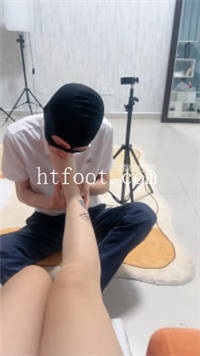 060804k3835wq2g6gz32in.jpg