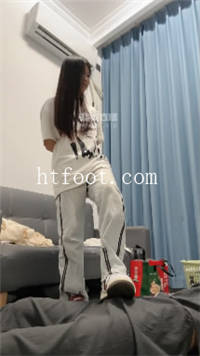 061003v1gi7os6d4kid016.jpg