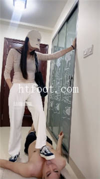 061253b9klhe91uu8v54hu.jpg