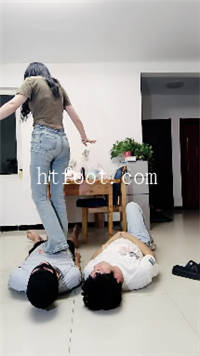061754gcmy8crd9l8pnpca.jpg