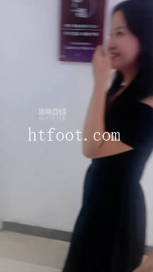 025215v6zy88x5865axv15.jpg