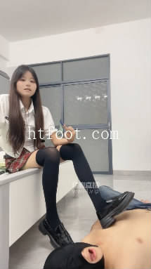 030859q6uqynyxxhlf1or1.jpg