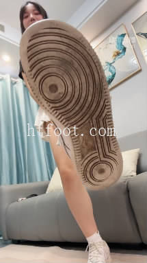 030226c06nf8tr0zt2wtv8.jpg
