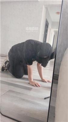 ucobyxarw5t.jpg