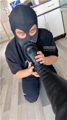3yicf22xcqp.jpg
