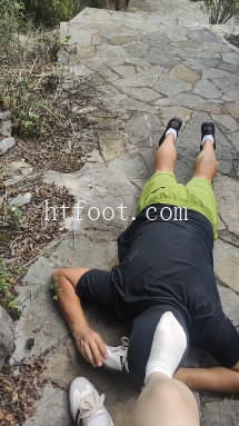032029acu957cbzc10k40c.jpg