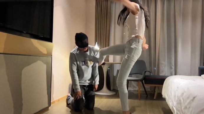 kt5biwjfcea.jpg
