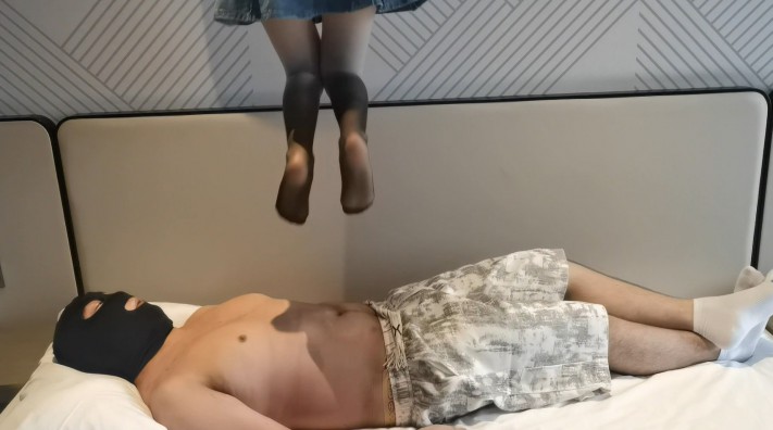 5aeeshfyaf2.jpg