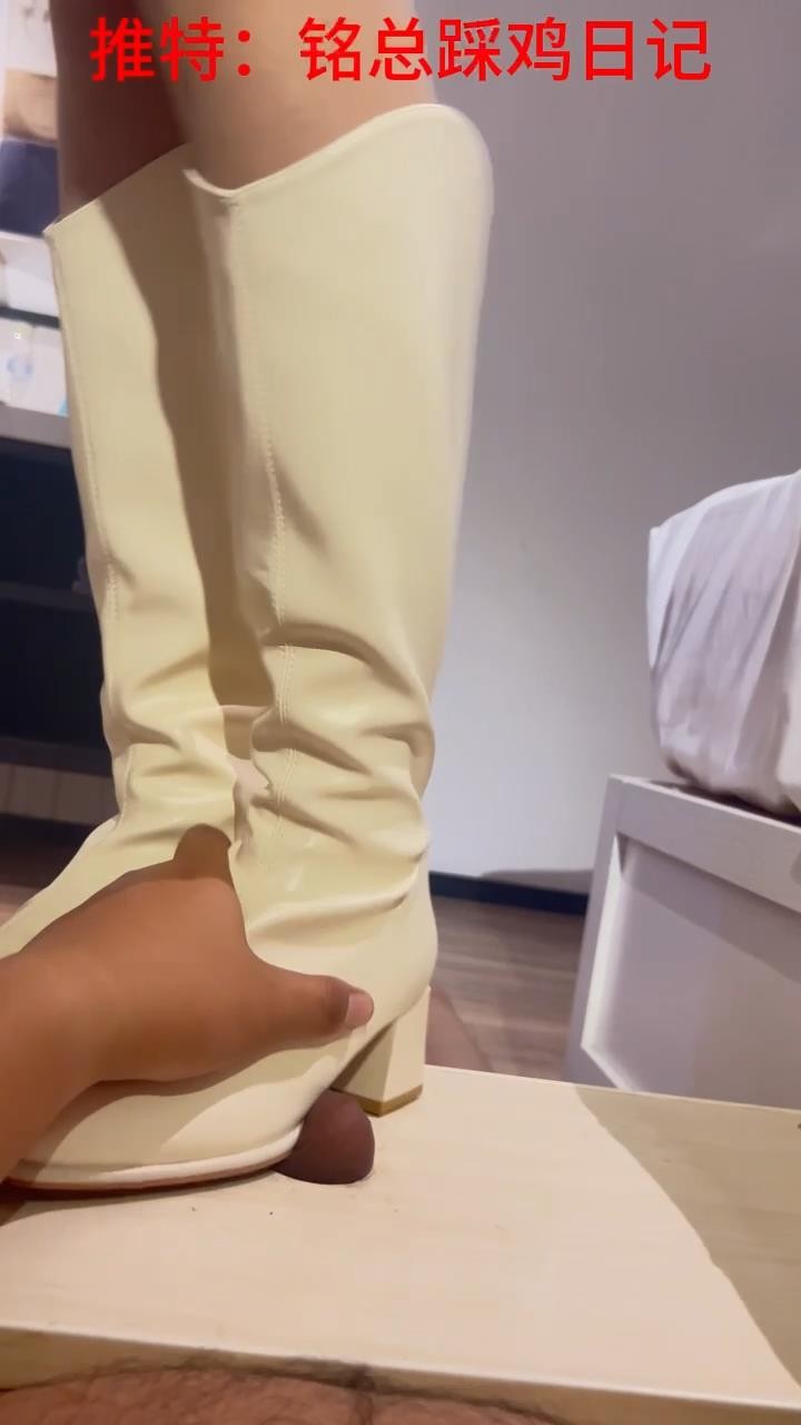 hf32e1vanmh.jpg hf32e1vanmh.jpg