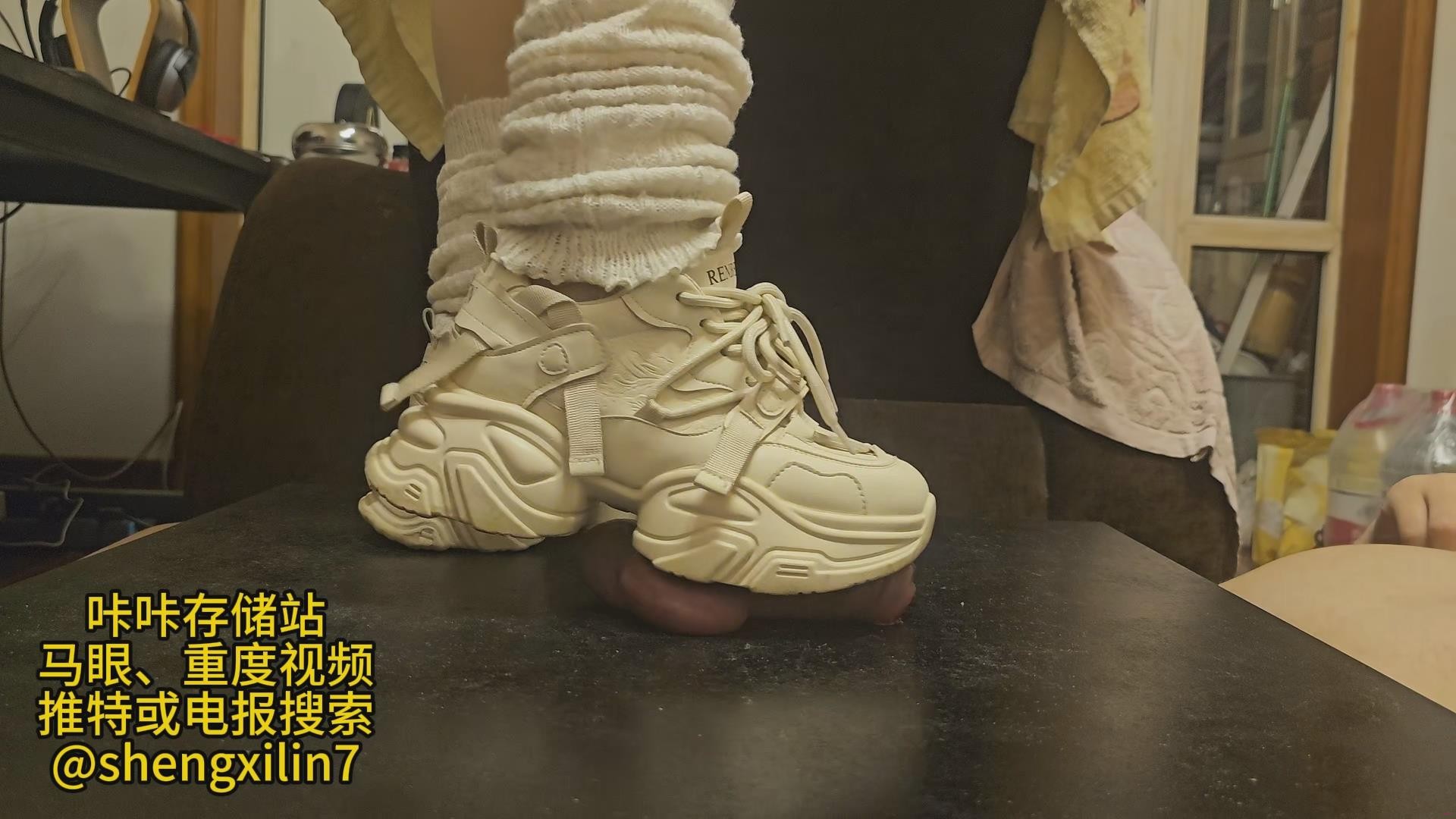 ywo2wyxjvow.jpg ywo2wyxjvow.jpg