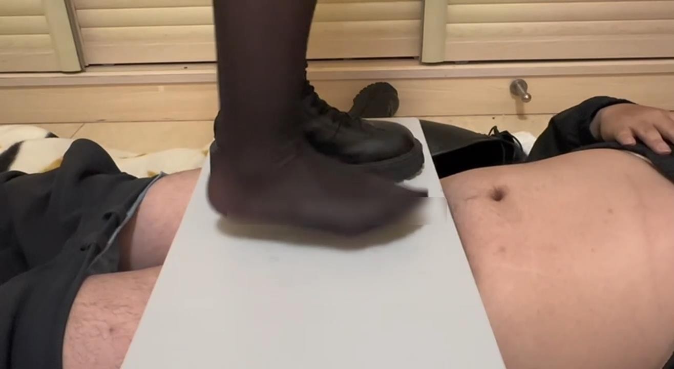 gl5n1yxzefz.jpg gl5n1yxzefz.jpg