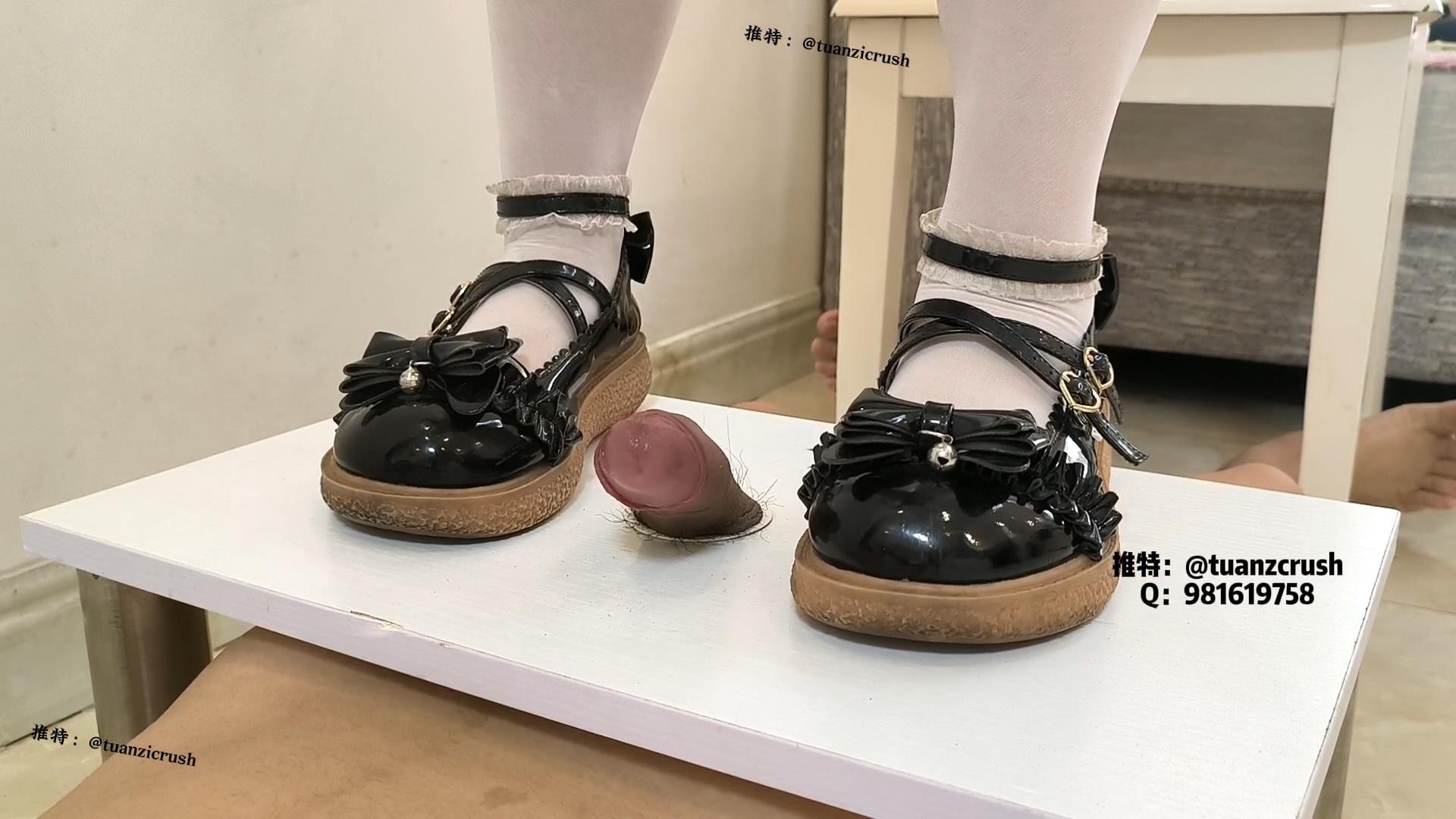 uicqd122btw.jpg uicqd122btw.jpg