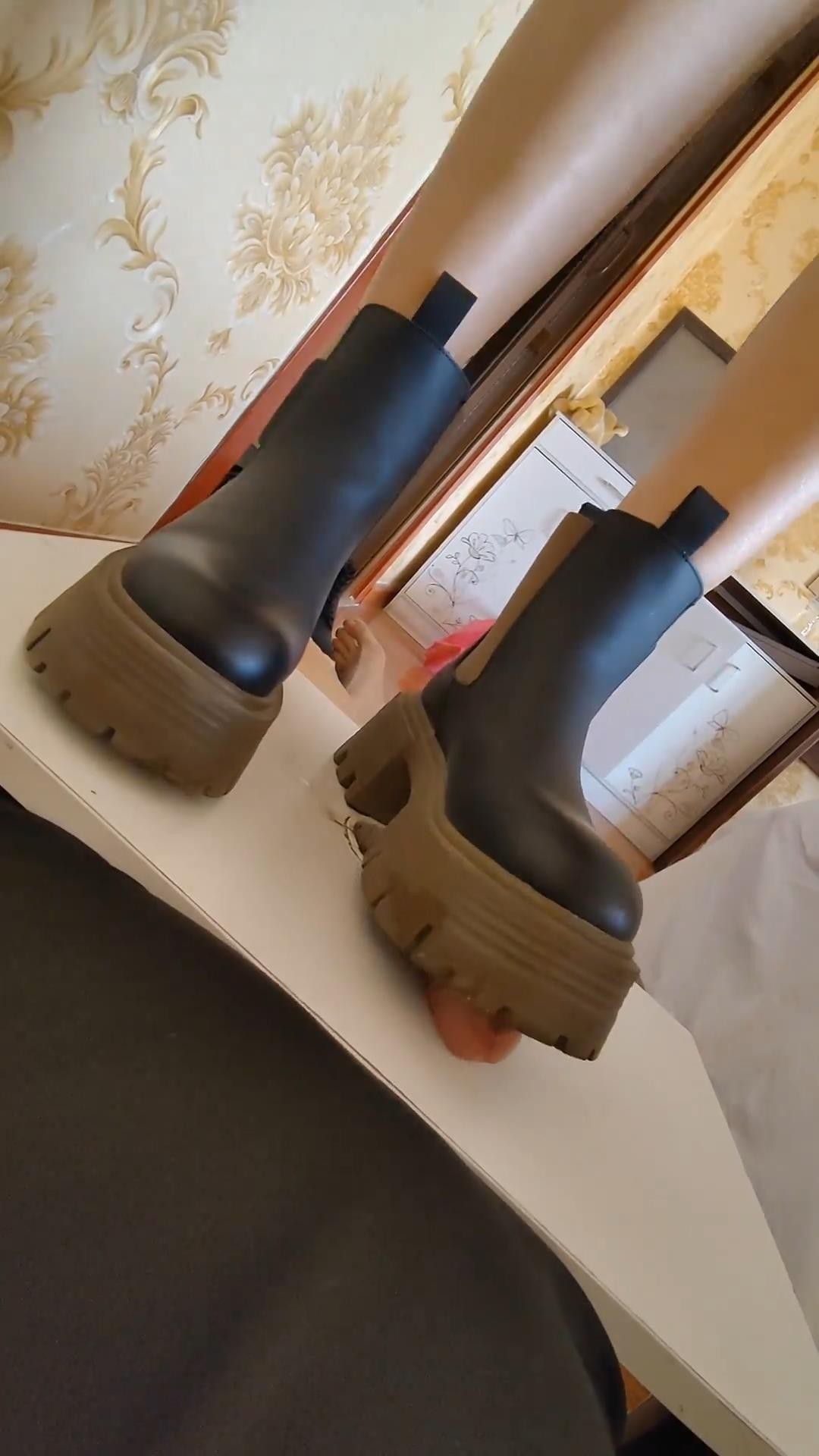 2lbzdih1105.jpg 2lbzdih1105.jpg