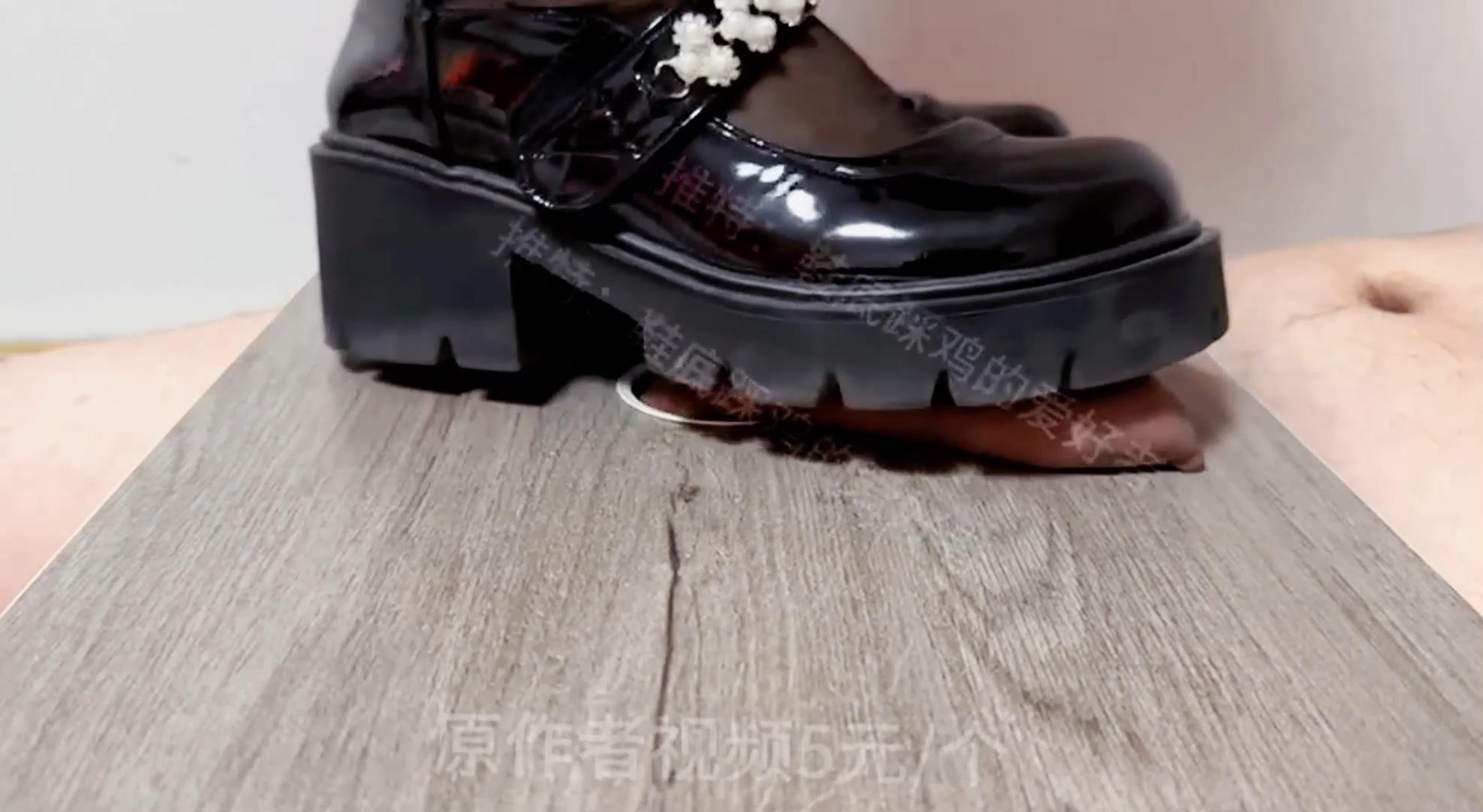 vynyyewfm0o.jpg vynyyewfm0o.jpg