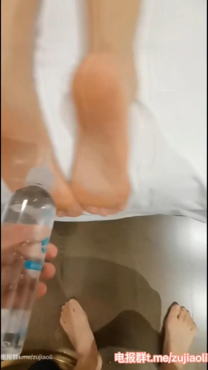 0ewpah0x0mv.jpg 0ewpah0x0mv.jpg