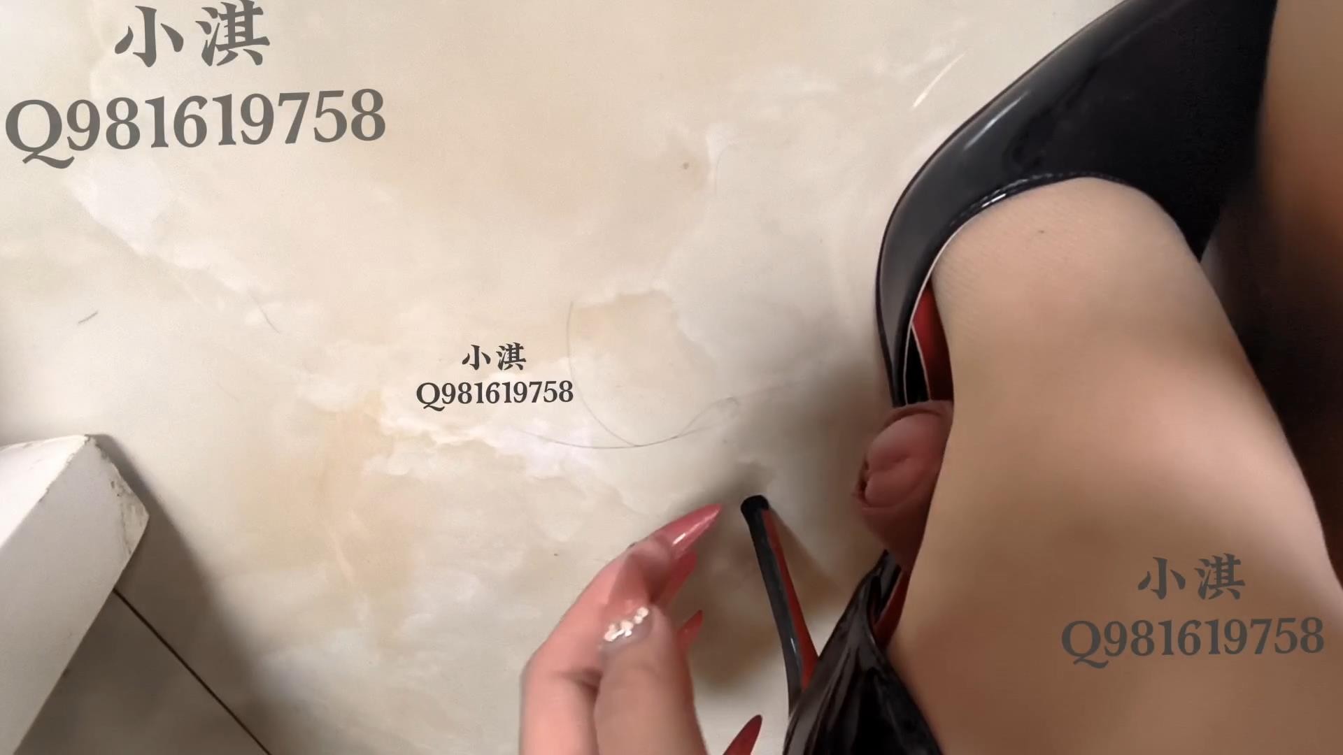 r22osggkirq.jpg r22osggkirq.jpg