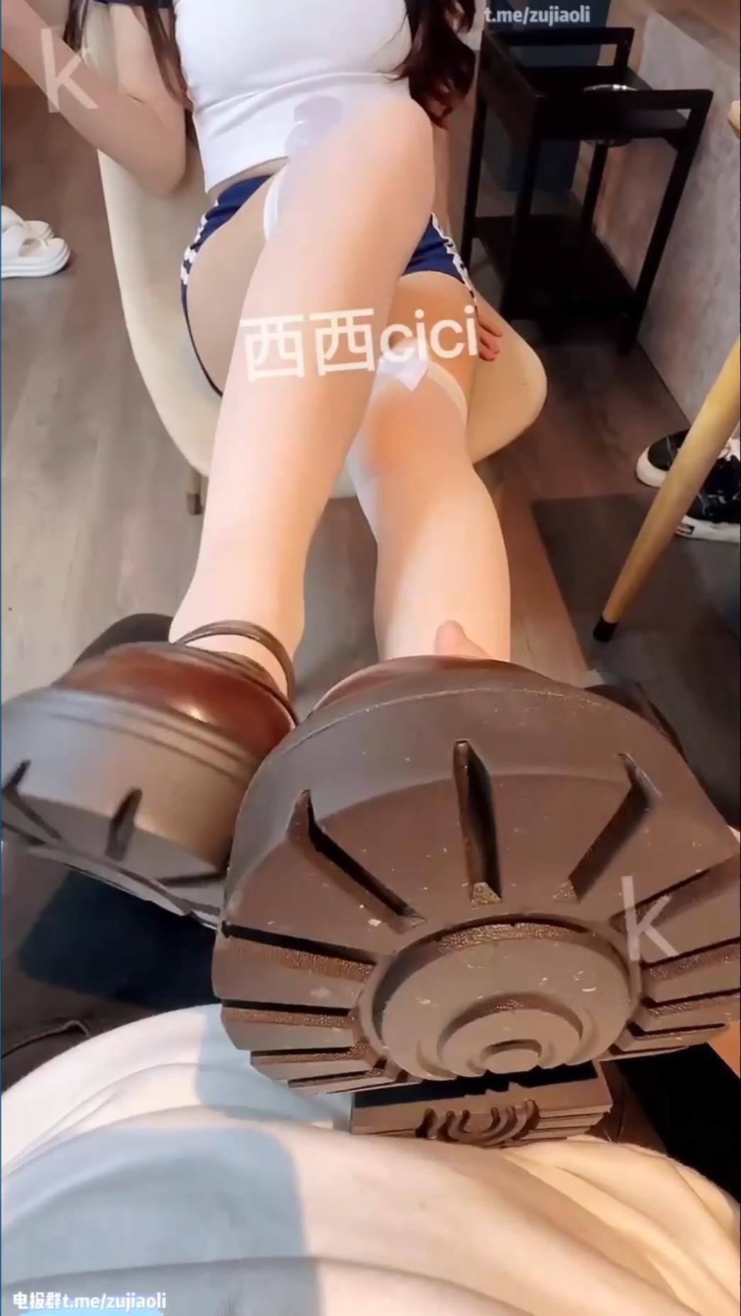 uufwkyigjt5.jpg uufwkyigjt5.jpg