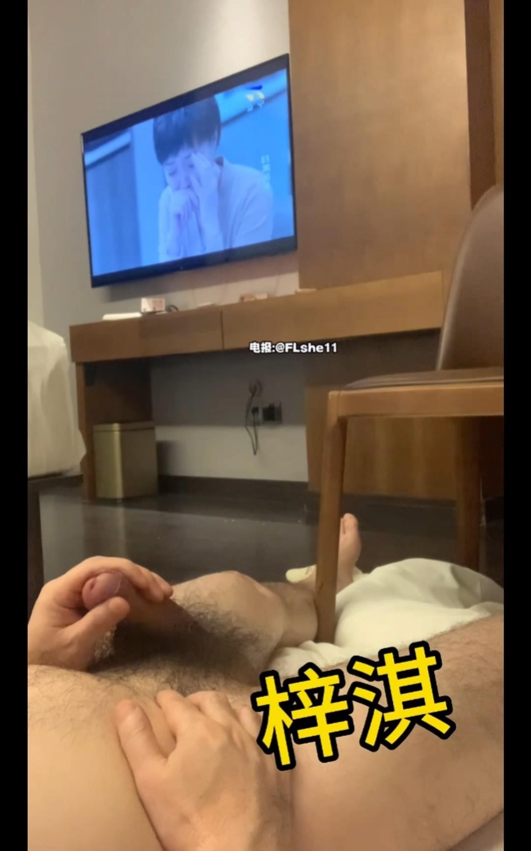 uft233xwhns.jpg uft233xwhns.jpg
