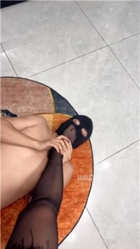 【调教视频】【薇薇】黑丝玩虐废物奴 JS260203-35