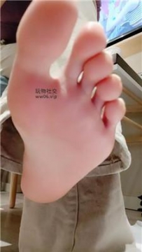 【调教视频】【玥野兔】沉浸式-脏鞋白棉袜玉足狂舔 JS250111-4