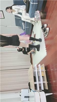 【调教视频】【水水火火】姐妹花惩罚猥琐哥哥【中下合集】 JS250301-20