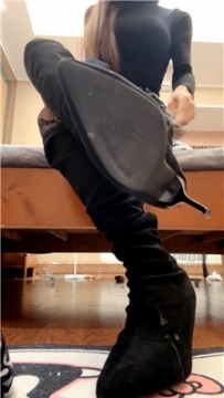 【第一视角】【璐璐】靴子羞辱    251213-9