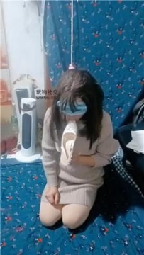 【调教视频】【伪娘和人妻】白袜脚踩蓬头垢面的狗 JS250222-11
