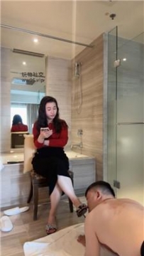 【调教视频】【金融女主】喝洗脚水吃死皮 bf49569