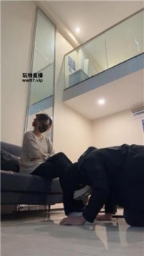 【调教视频】【华鲁S区】舔闻脏鞋臭脚丫-碾压踩 JS250330-14