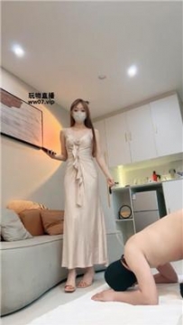 【调教视频】【楚楚】长裙女神玉足狂舔 bf53118