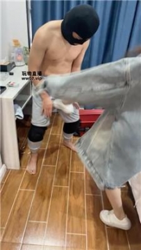 【调教视频】【白兔】抽耳光/舔脏鞋底/踩踏 JS250308-5