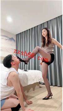 TLZB26073jenn-调教痰盂舔脚圣水泡面30分