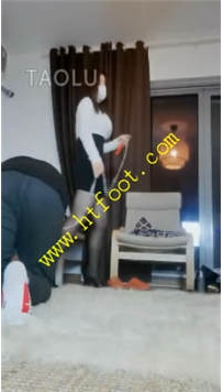TL27428 巴莉】遛狗骑马磕头耳光52分钟