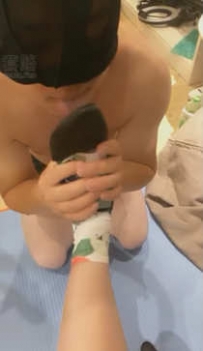 TL8918 女暴君 舔脏鞋底舔脚闻鞋马桶狗