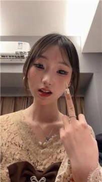 【调教视频】【狗哥】175音乐系女主首调踩虐 bf50505
