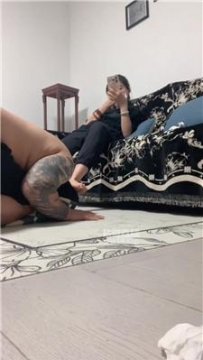 【调教视频】【爱吃小嘴巴】双S-学生妹脏鞋原味脚玩虐 JS250924-10