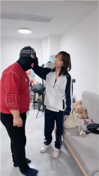 【调教视频】【奈米】学生妹妹惩罚班主任狗 bf58222