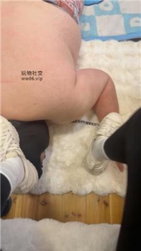 【调教视频】【佳佳】运动鞋白袜踩地毯奴 bf50445