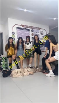 TL36380 狗哥】六个素人疯狂虐地70分钟