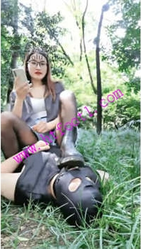 TL20129 执念S户外靴子踩踏脏鞋底遛狗钻胯68分钟