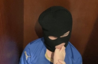 【足下生辉】素人女生强制舔脚、腿绞，把M变成专属玩物！