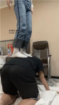 【调教视频】【白兔】运动后原味鞋袜气味辱奴隶 JS250120-13