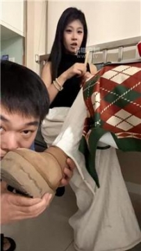 【调教视频】【Lord】伺候素人妈妈吃饭 JS260105-45