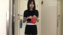 25483  Alice过膝白丝袜踩小熊软糖（露脸）