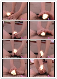 【彩丝全国首发】美少妇-手脚并用裸足足J灰机最后吐奶