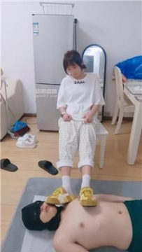 【调教视频】【甜甜】挑战白袜脚深喉场 bf54267