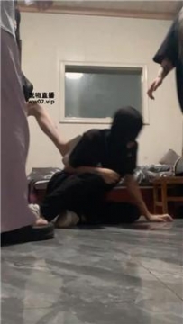 【调教视频】【女生也能很暴力】超多学生小妹-暴力虐打老师 JS250419-13