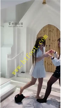 TL26439 二宝】压腿花样深喉带素人见世面59分钟