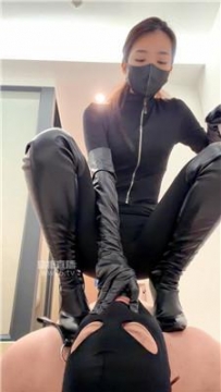 【调教视频】【多多】高跟长靴碾压踩【完整版】 bf61681