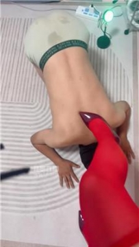 【调教视频】【大幂幂】高跟紫色丝袜虐奴才 JS250913-28